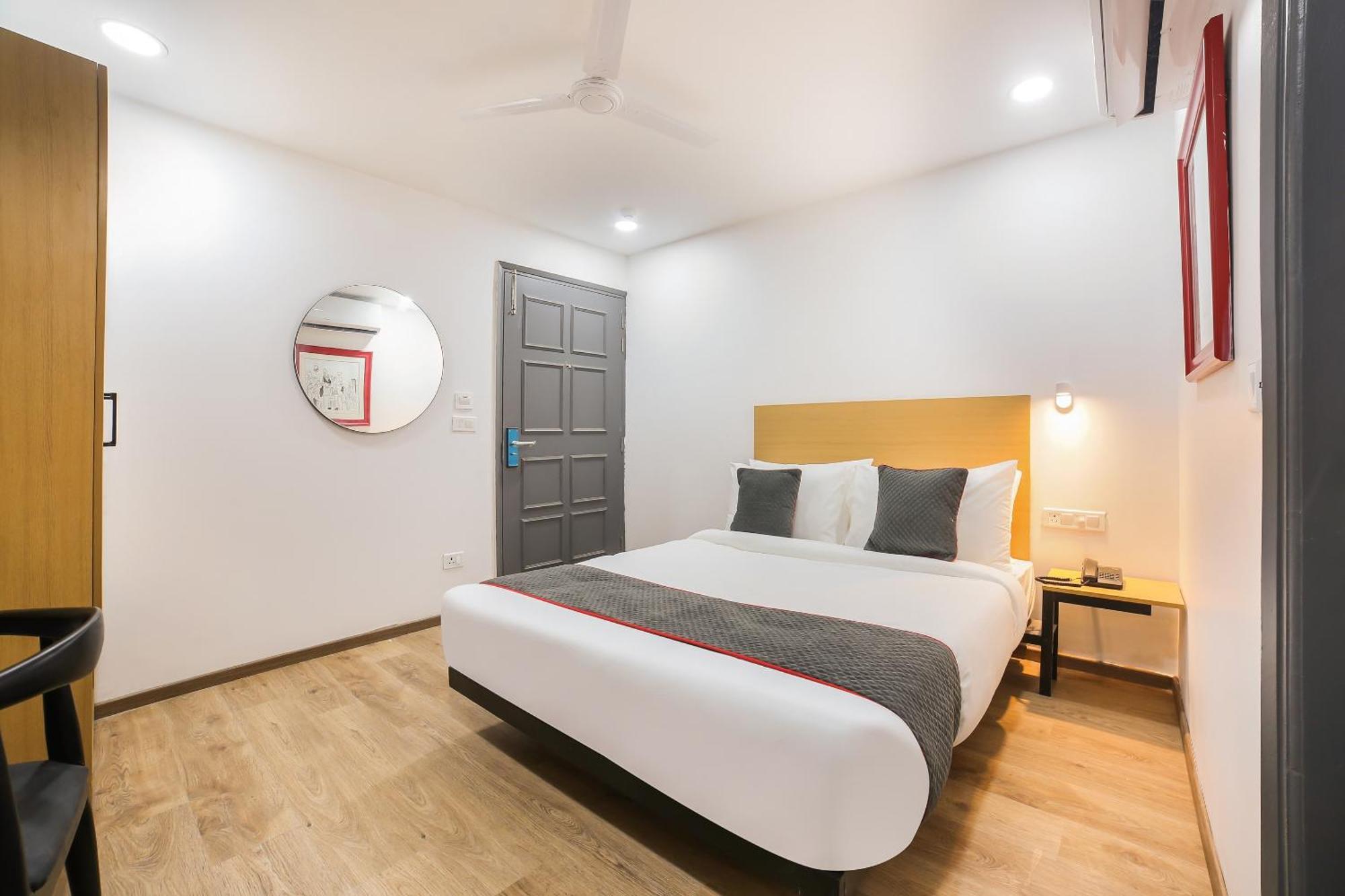 Super Townhouse Shahdara Near Yamuna Sports Complex Formerly Ipotel 4*